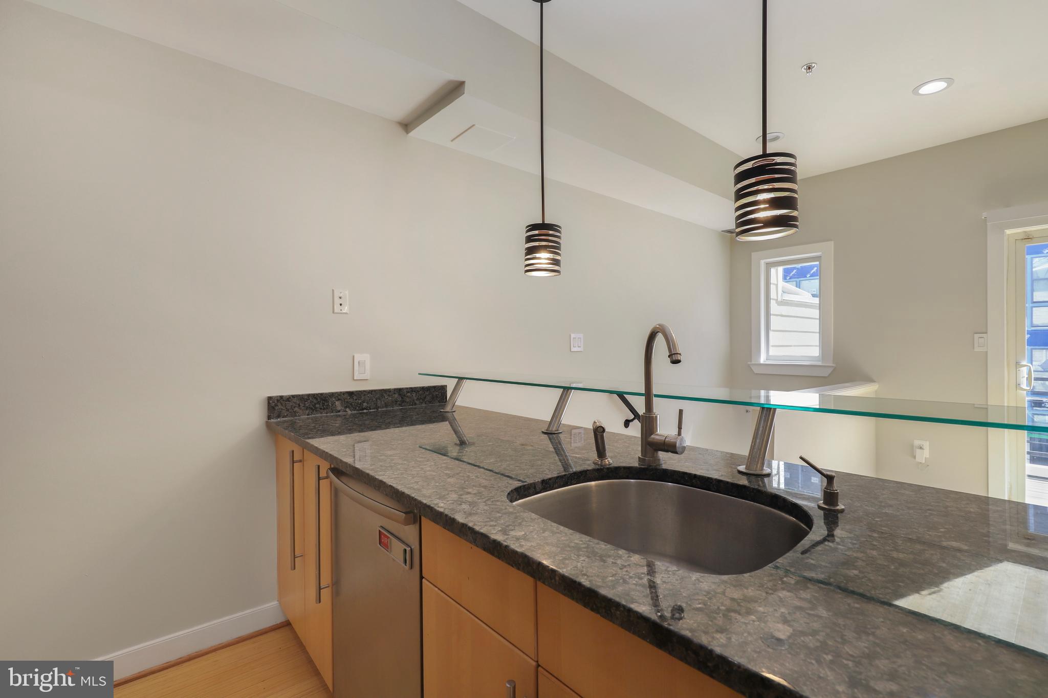 225 R Street Northeast, Unit B Washington, DC 20002 - Photo 7 of 26