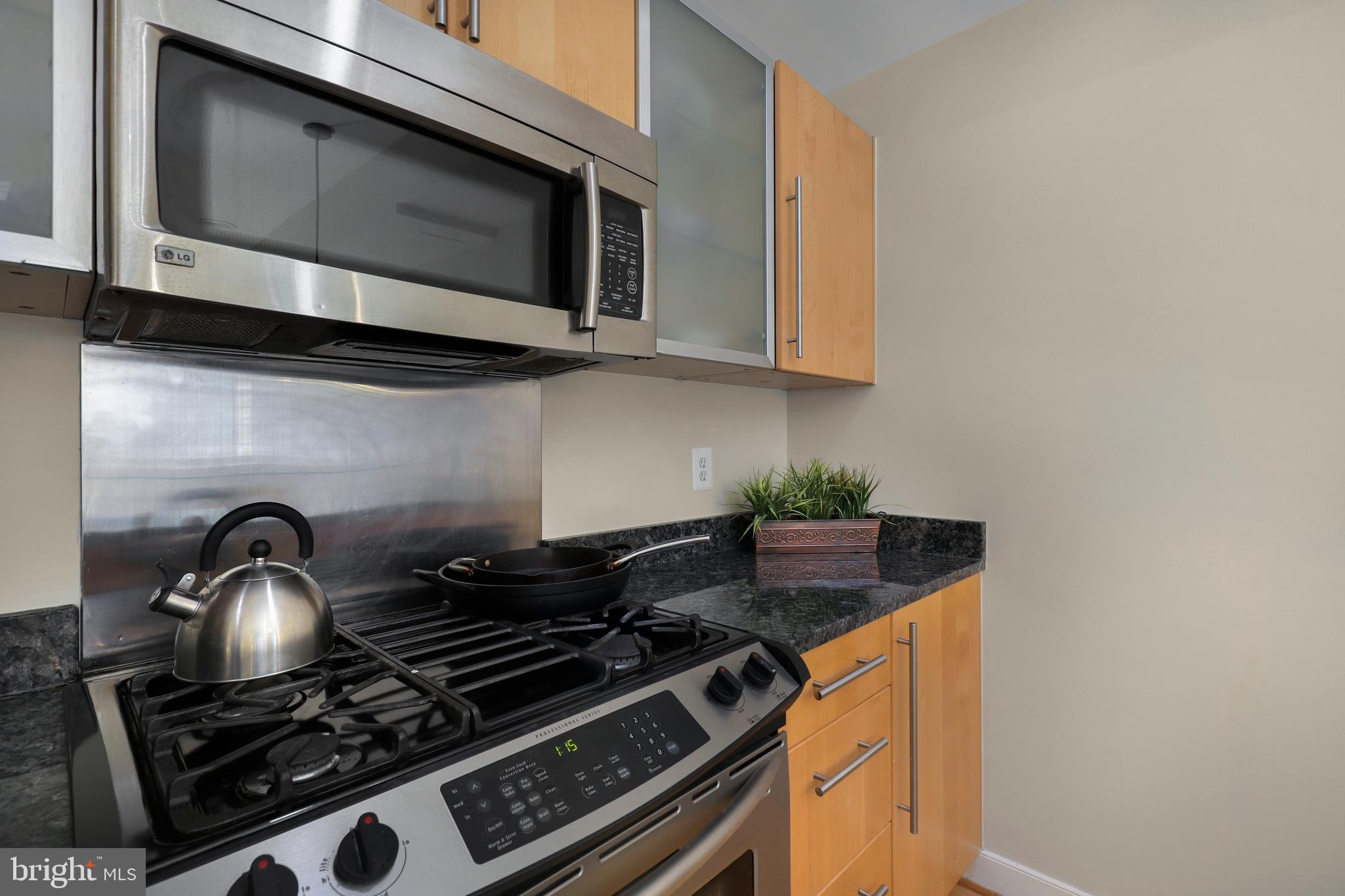 225 R Street Northeast, Unit B Washington, DC 20002 - Photo 8 of 26