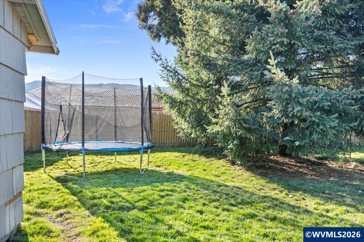 636 Birch Street Lyons, OR 97358 - Photo 27 of 48 Gallery Image 27