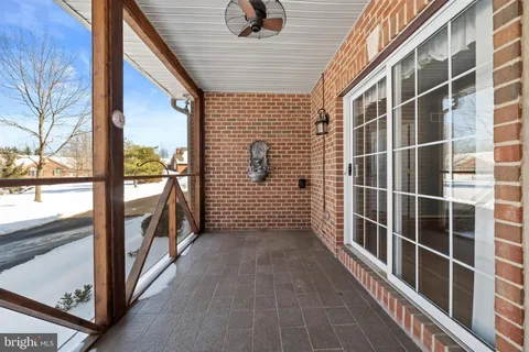 $587,500 | 26 LYNTHWAITE Farm Lane, Wilmington, DE 19803