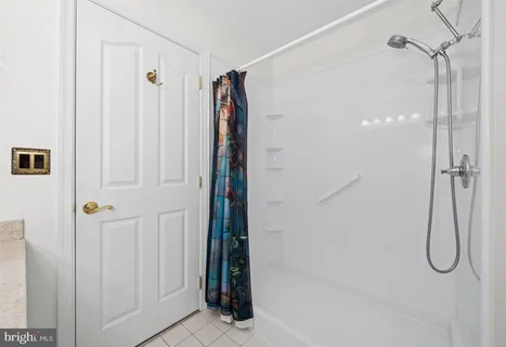 $587,500 | 26 LYNTHWAITE Farm Lane, Wilmington, DE 19803