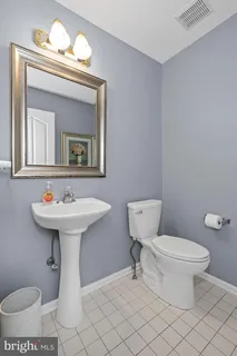 $587,500 | 26 LYNTHWAITE Farm Lane, Wilmington, DE 19803