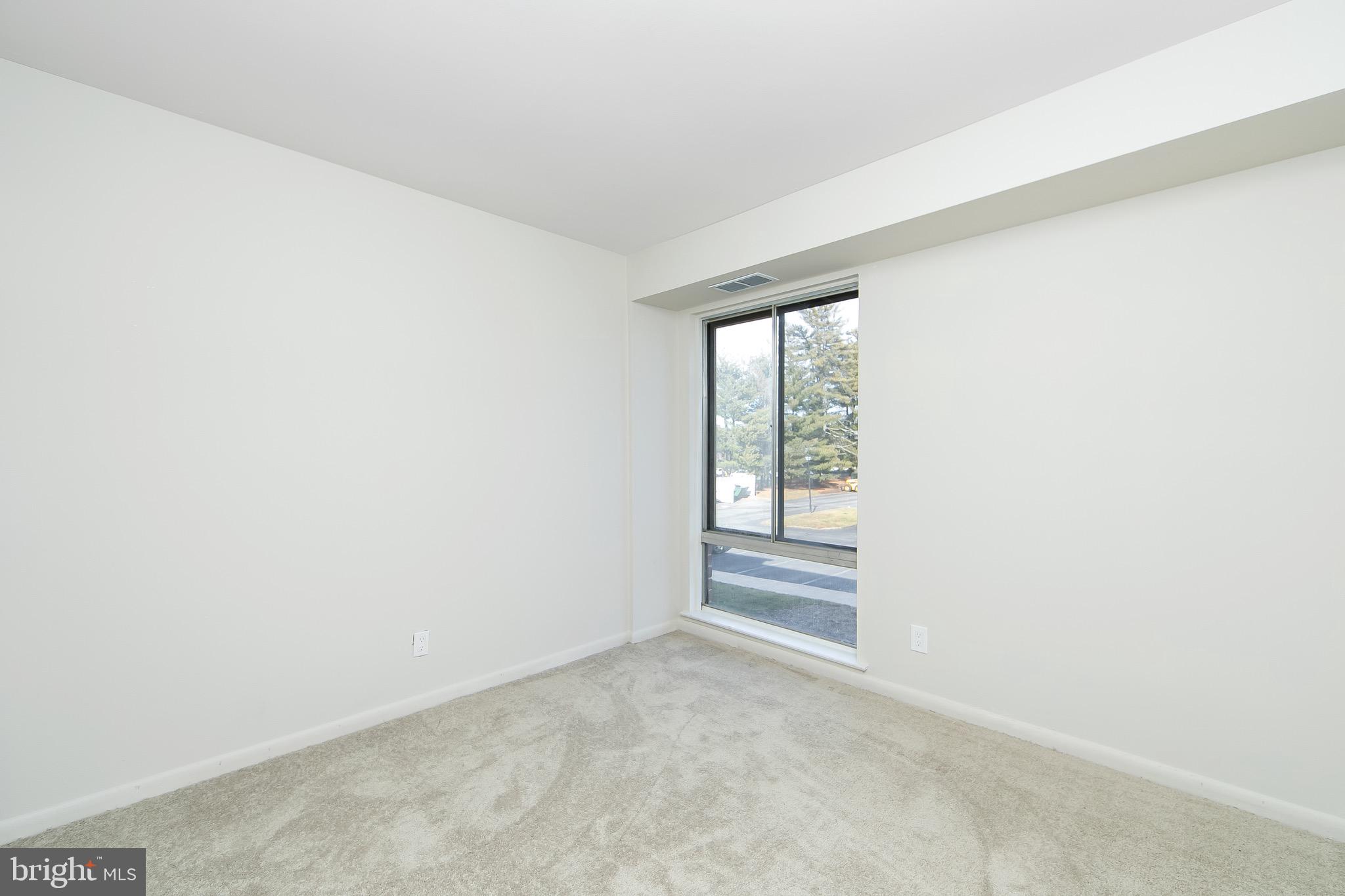 222 Echelon Road Voorhees, NJ 08043 - Photo 20 of 29 an empty room with windows