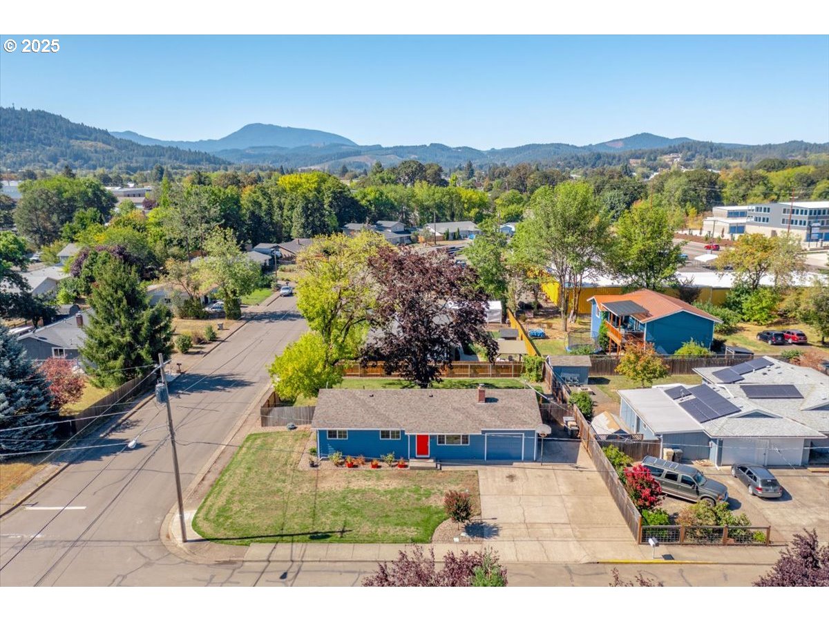 224 South 24th Street Philomath, OR 97370 - Photo 3 of 46 a view of a city