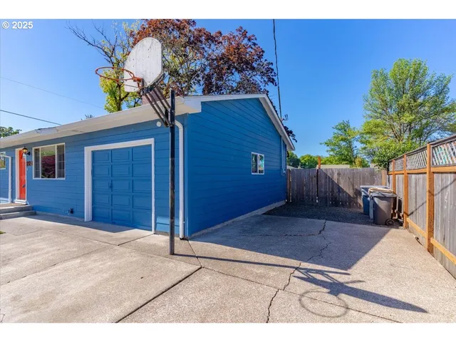 $409,000 | 224 South 24th Street, Philomath, OR 97370