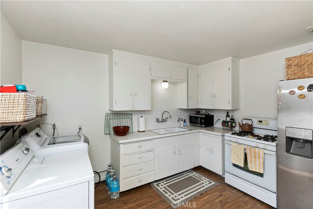 114 Juniper Street Brea, CA 92821 - Photo 25 of 64