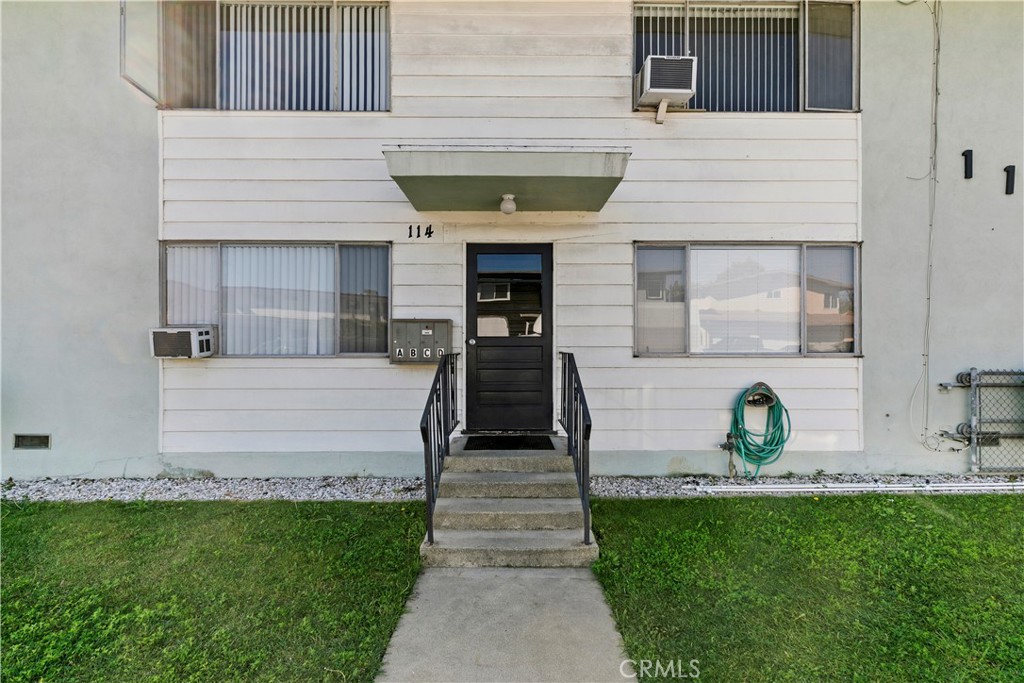 114 Juniper Street Brea, CA 92821 - Photo 6 of 64 a front view of a house with garden