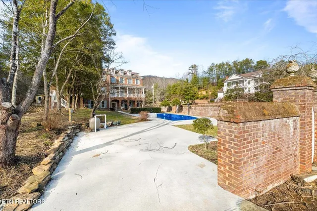 $749,900 | 145 Hope Lane, La Follette, TN 37766