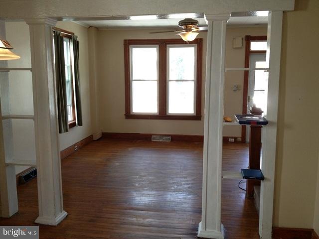 24 West Lemon Street Lititz, PA 17543 - Photo 2 of 24