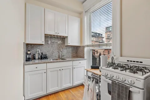 $699,000 | 73 Rutland Street, Unit 2, Boston, MA 02118