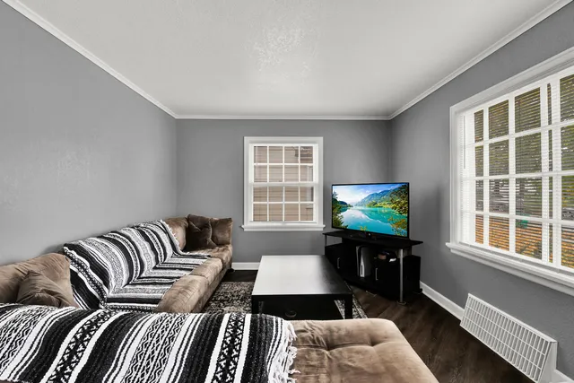 $259,900 | 2350 South 62nd Street, West Allis, WI 53219