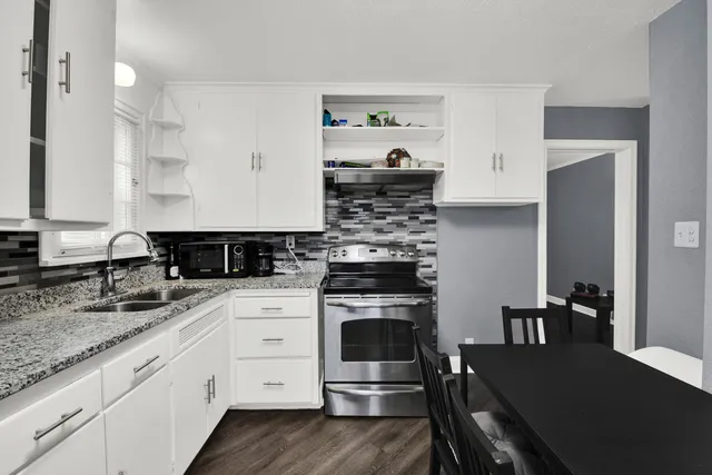 $259,900 | 2350 South 62nd Street, West Allis, WI 53219