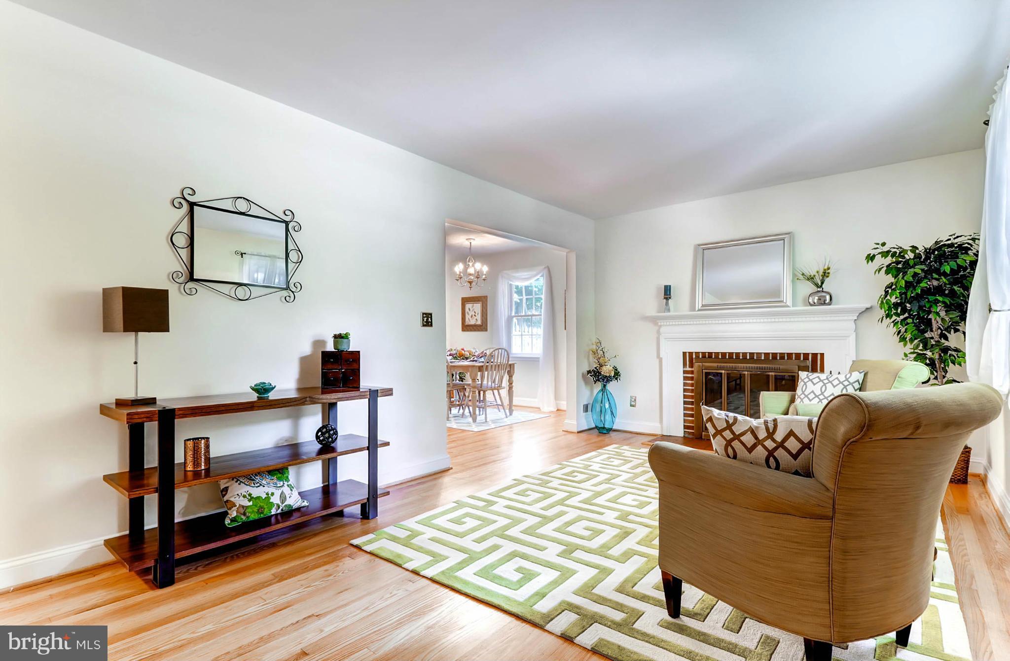 304 Worthington Road Baltimore, MD 21286 - Photo 3 of 29 Freshly Painted Throughout and Refinished Hardwood