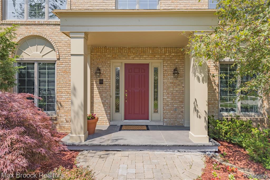 31223 Country Ridge Circle Farmington Hills, MI 48331 - Photo 6 of 62