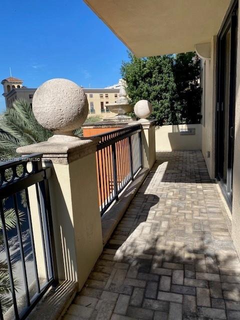 55 Merrick Way, Unit 552 Coral Gables, FL 33134 - Photo 23 of 24