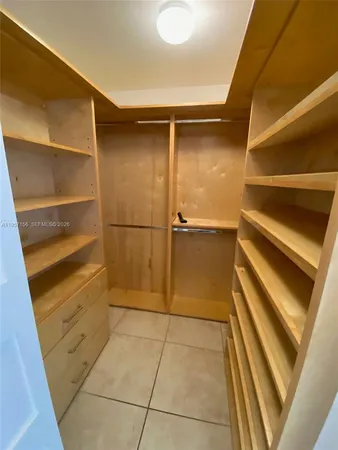 $4,050 | 55 Merrick Way, Unit 552, Coral Gables, FL 33134