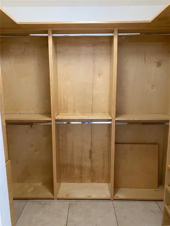 $4,050 | 55 Merrick Way, Unit 552, Coral Gables, FL 33134