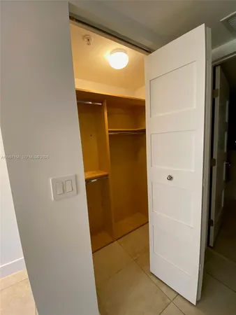 $4,050 | 55 Merrick Way, Unit 552, Coral Gables, FL 33134