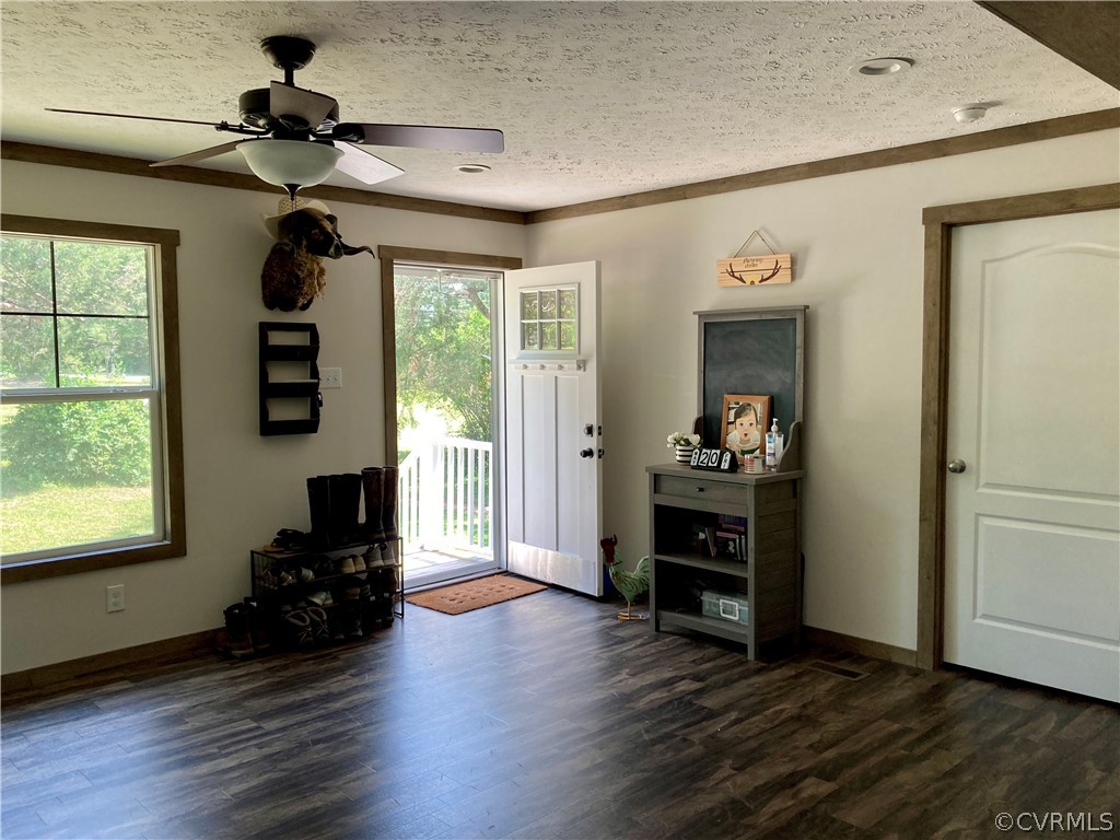 4375 Three Bridge Road Powhatan, VA 23139 - Photo 8 of 22 Gallery Image 8