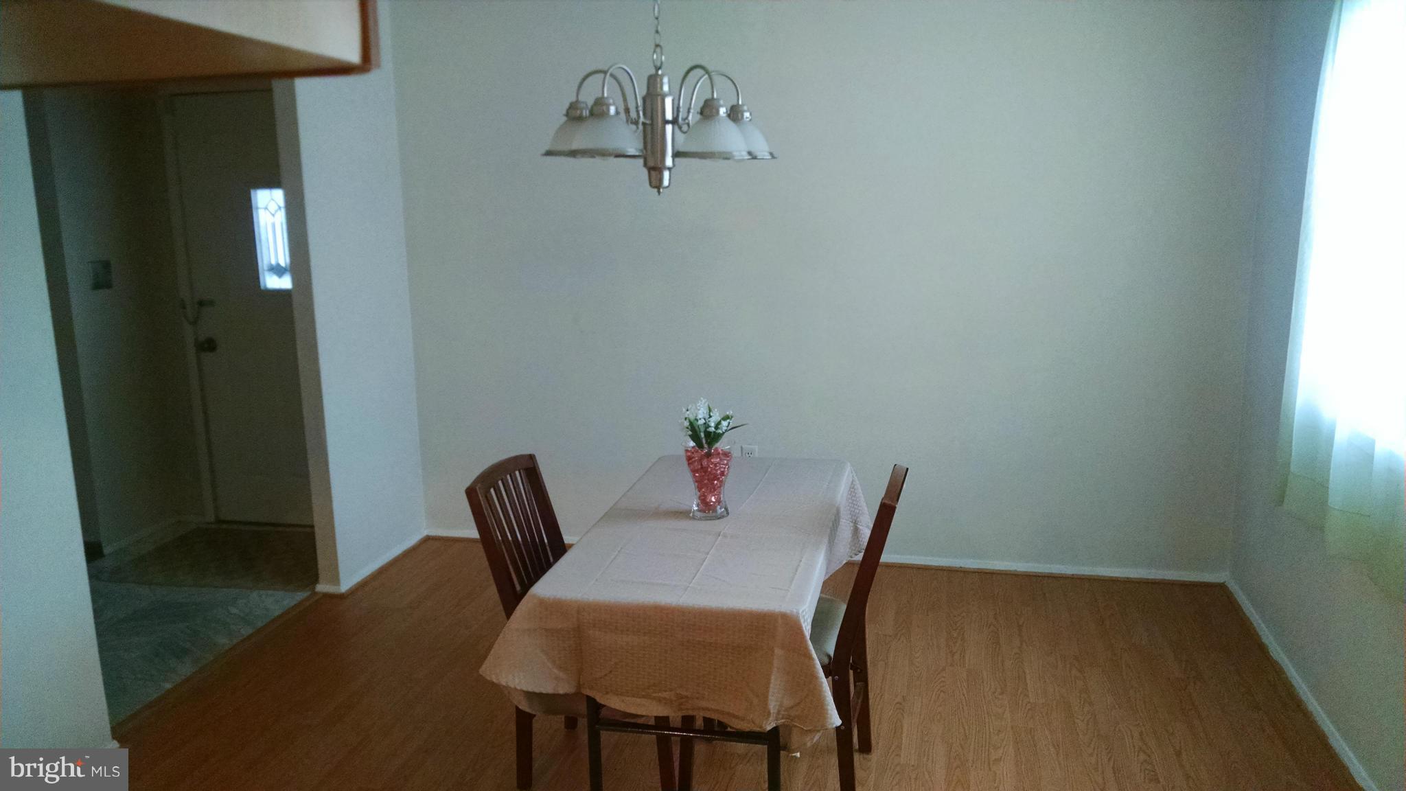 1708 Chesterton Road Baltimore, MD 21244 - Photo 14 of 17 Dining Room