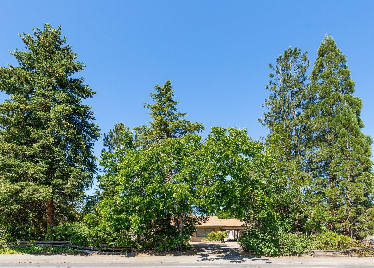 2215 Springbrook Road Medford, OR 97504 - Photo 30 of 30 29