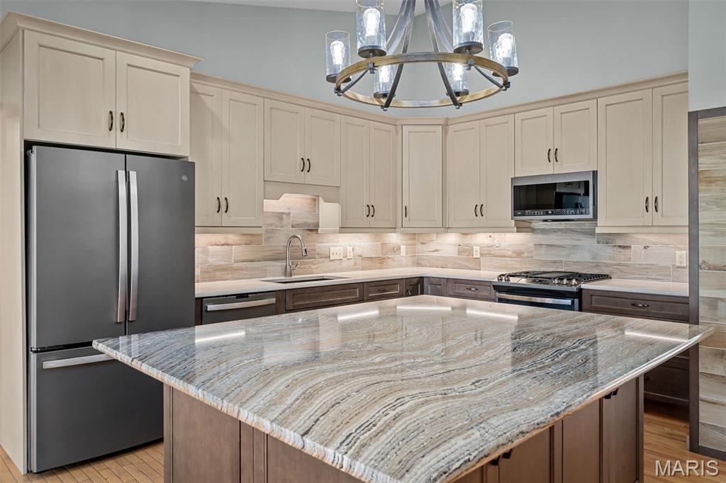 1863 Smizer Mill Road Fenton, MO 63026 - Photo 15 of 59