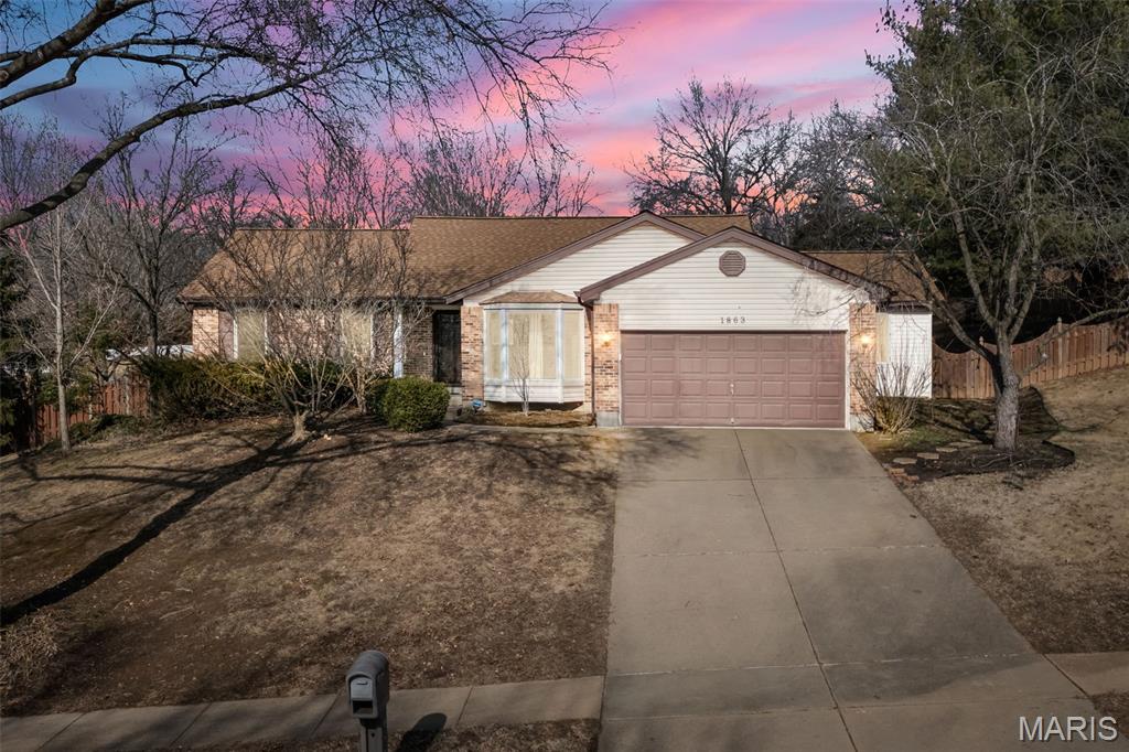 1863 Smizer Mill Road Fenton, MO 63026 - Photo 2 of 59