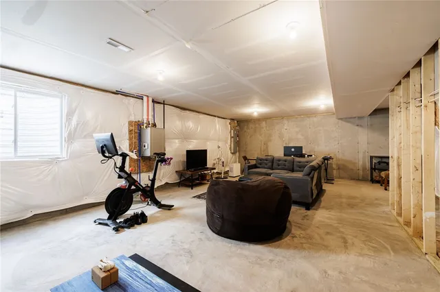 $325,000 | 23 Keuka Lane, Canandaigua City, NY 14424