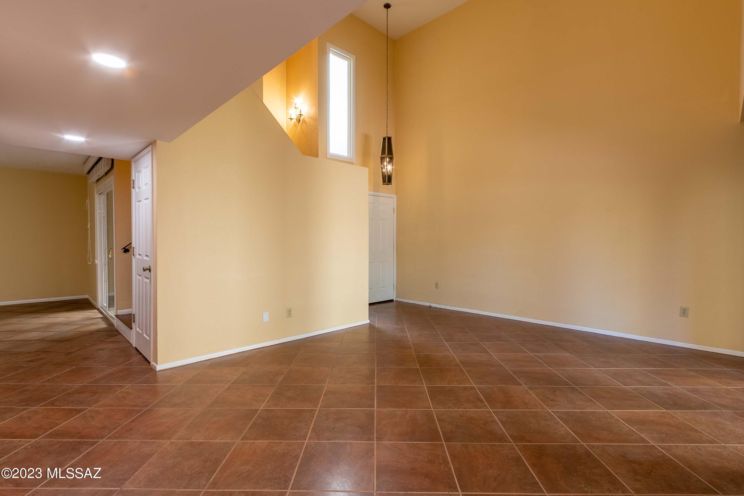 3424 North Eagle Road Tucson, AZ 85750 - Photo 7 of 39 Gallery Image 7