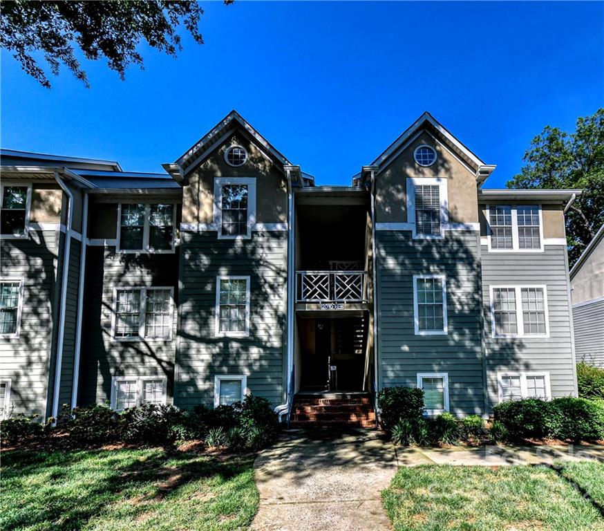 20109 Henderson Road Cornelius, NC 28031 - Photo 28 of 28 Gallery Image 28