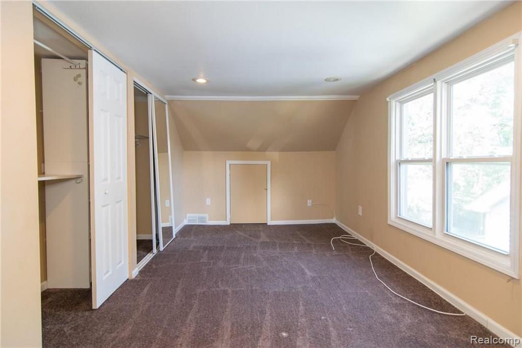 8183 Central Street Center Line, MI 48015 - Photo 19 of 35
