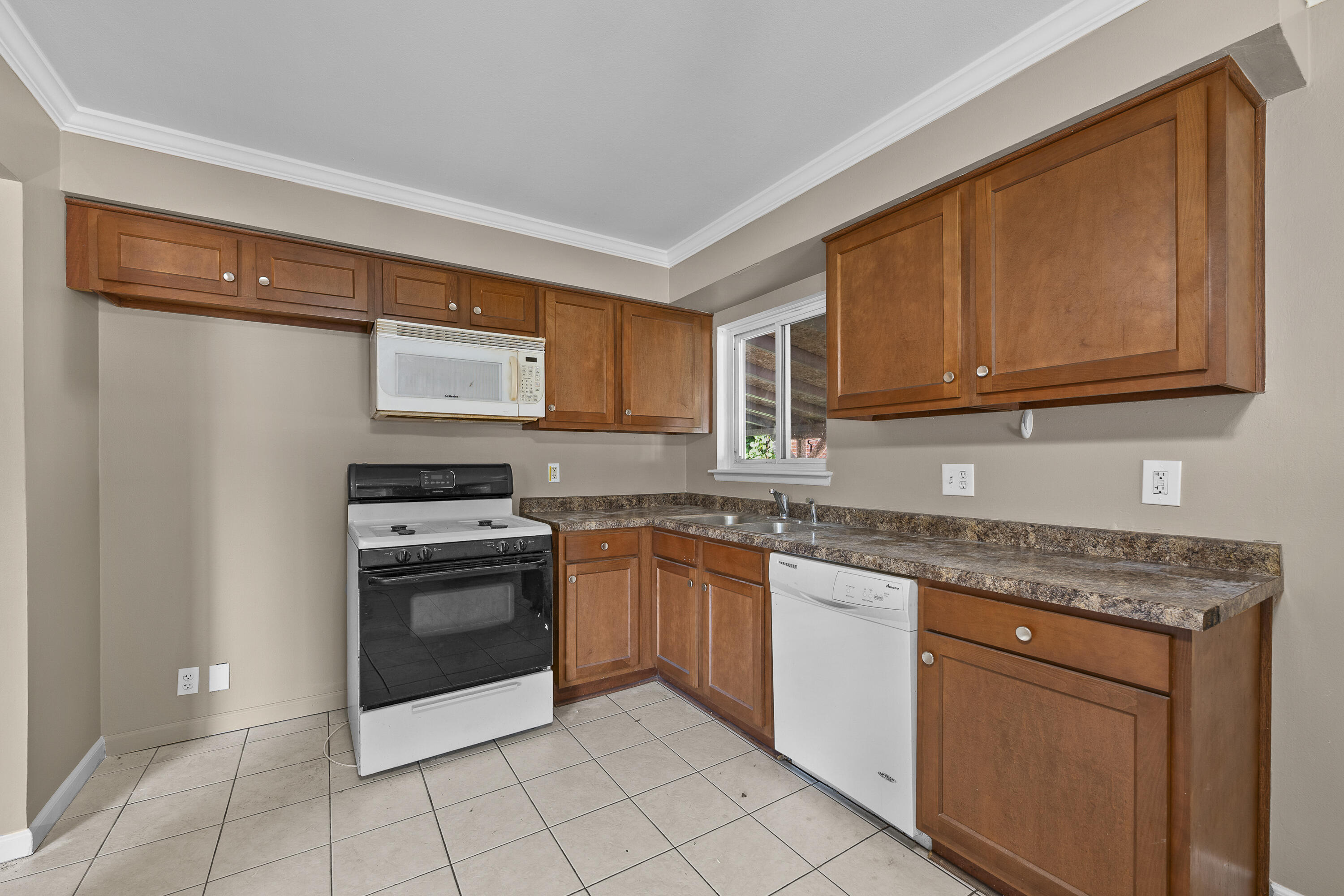 11107 Toepfer Road Warren, MI 48089 - Photo 12 of 25 _DSC0830