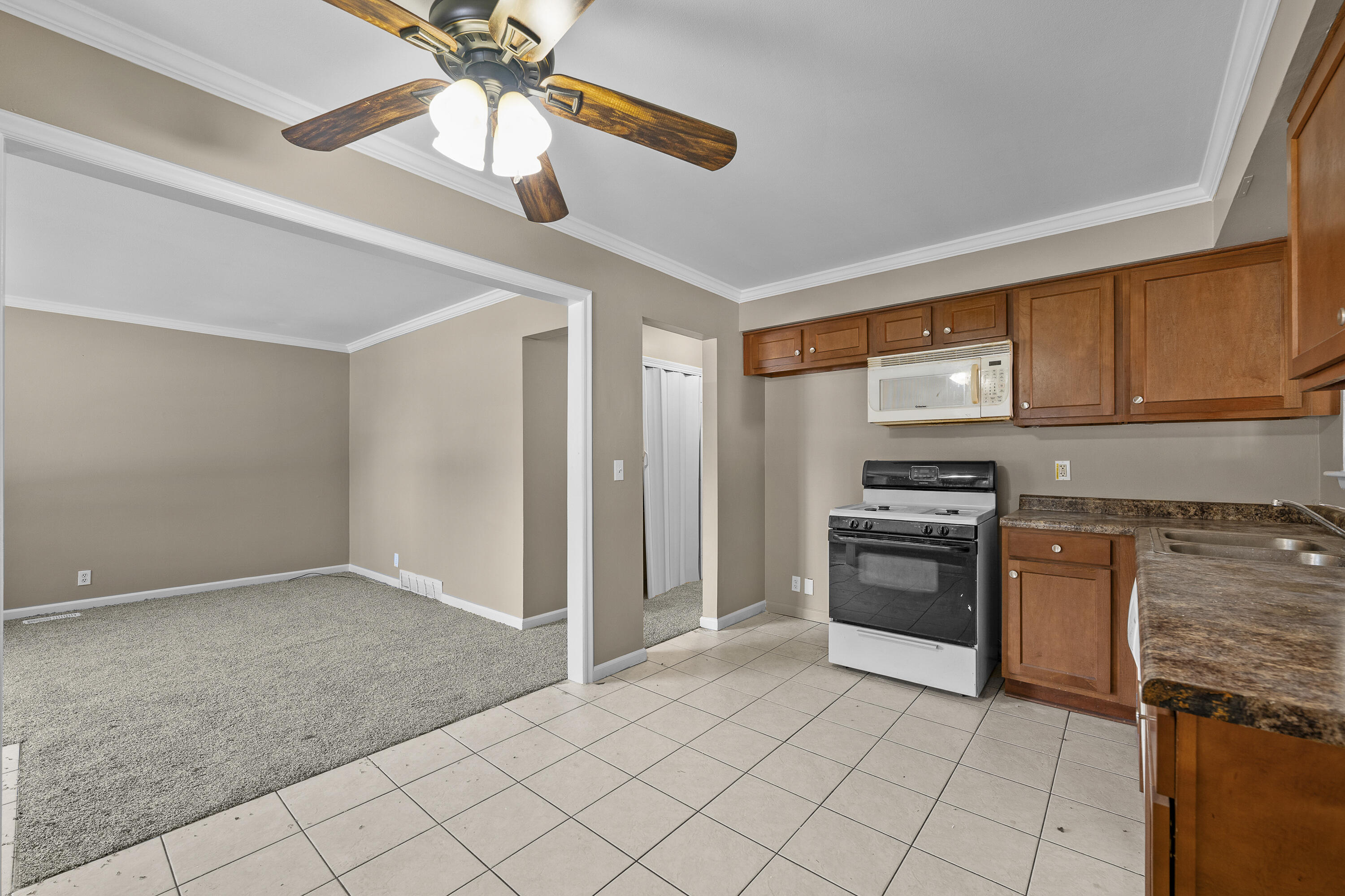 11107 Toepfer Road Warren, MI 48089 - Photo 13 of 25 _DSC0835