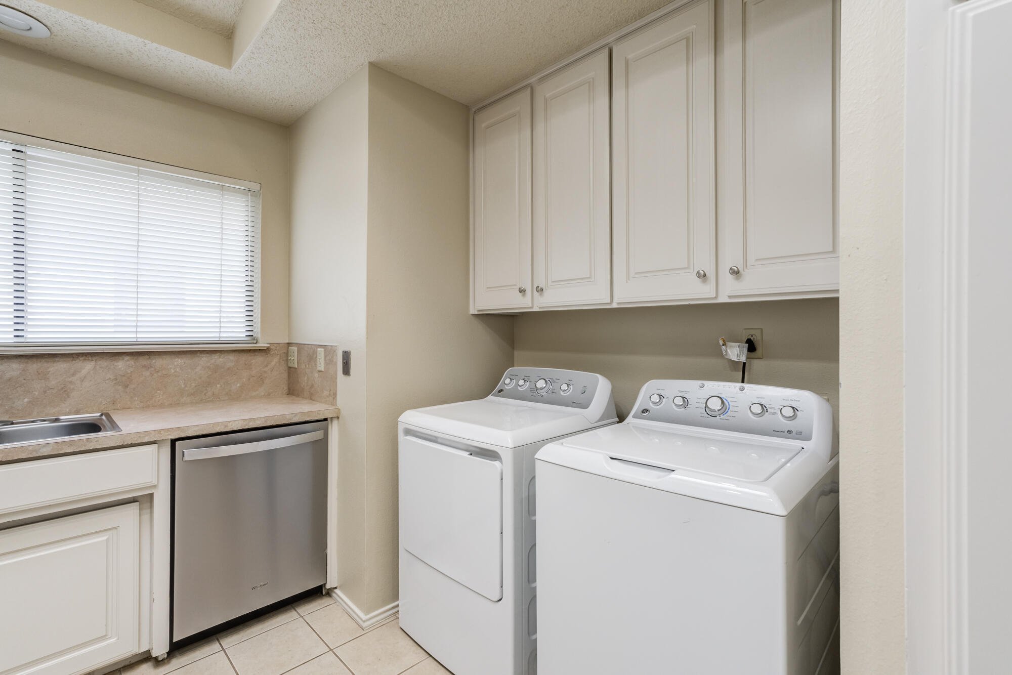 3414 91st Street Lubbock, TX 79423 - Photo 16 of 35 DSC08729_30_31_32_33