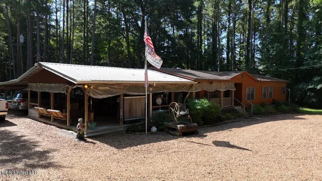 $299,000 | 7 Jordan Road, Natchez, MS 39120