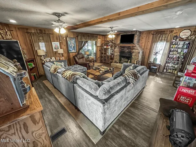 $299,000 | 7 Jordan Road, Natchez, MS 39120