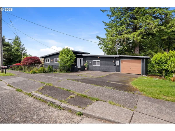 $728,983 | 404 Chinook Street, Astoria, OR 97103