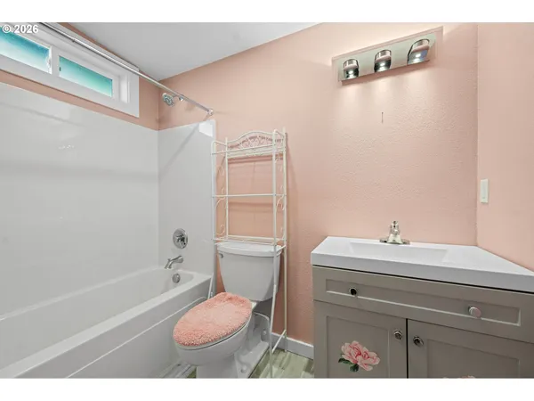 $728,983 | 404 Chinook Street, Astoria, OR 97103