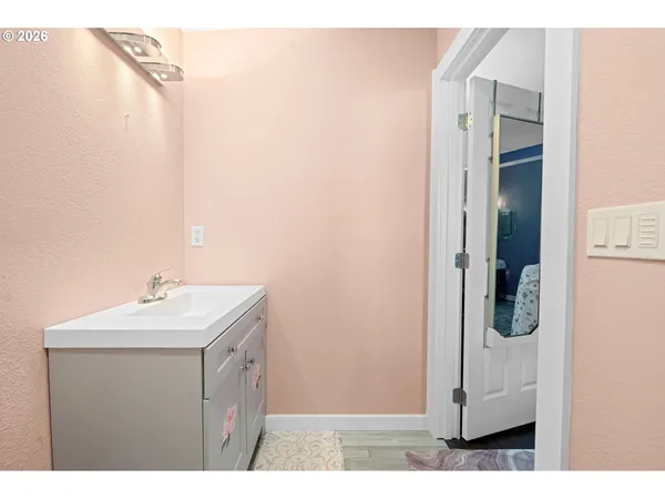 $728,983 | 404 Chinook Street, Astoria, OR 97103