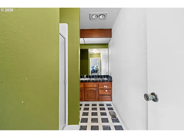 $728,983 | 404 Chinook Street, Astoria, OR 97103