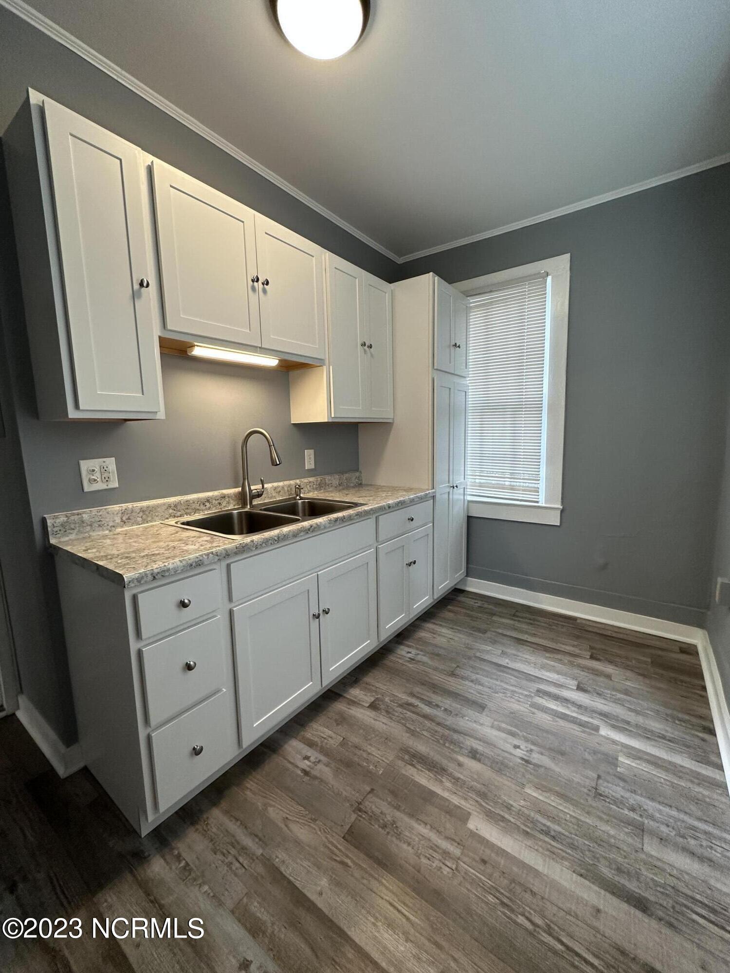 1805 Park Avenue Rockingham, NC 28379 - Photo 11 of 16 Kitchen