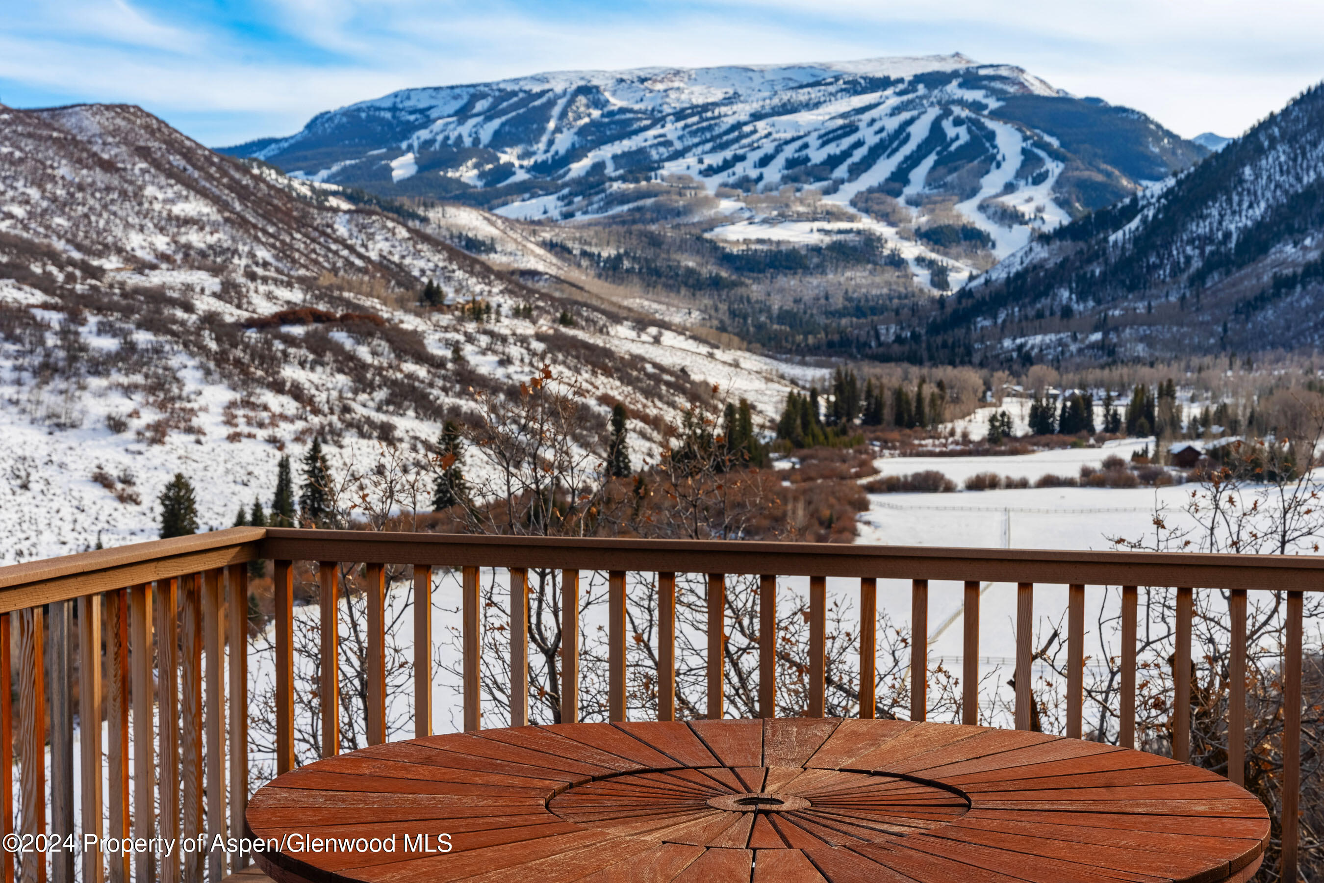 218 Shield O Road Snowmass, CO 81654 - Photo 10 of 19 Dining Alfresco