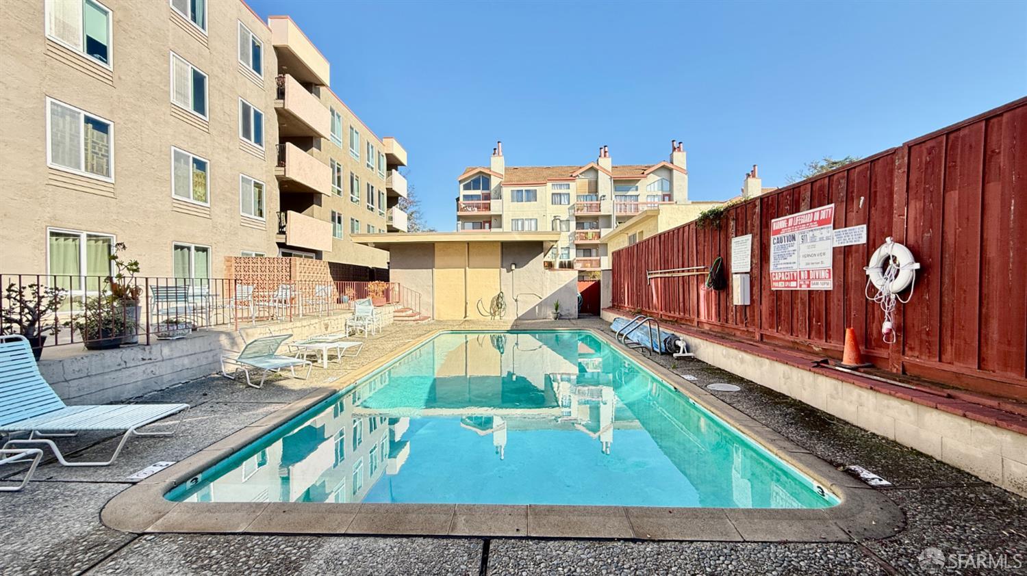 330 Vernon Street, Unit 111 Oakland, CA 94610 - Photo 7 of 8