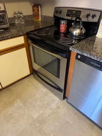 $1,950 | 35 Prospect Street, Unit 301, Woburn, MA 01801