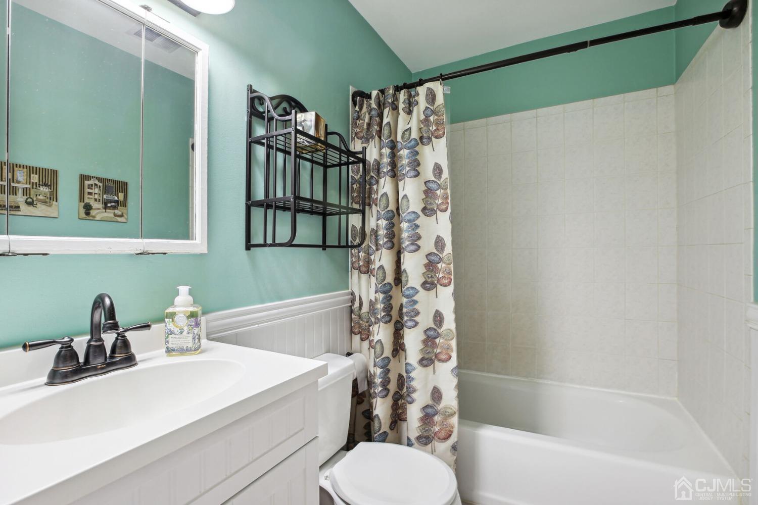 48 Ridgeview Road Jamesburg, NJ 08831 - Photo 13 of 24 Gallery Image 13