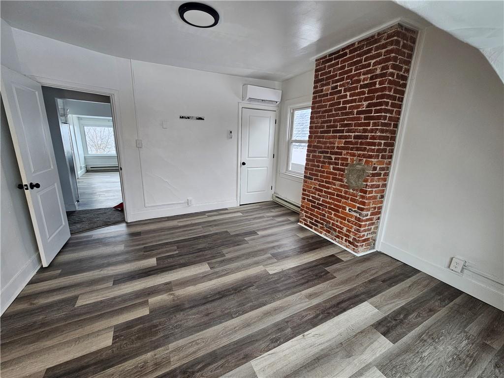 1813 Termon Avenue Pittsburgh, PA 15212 - Photo 36 of 42 Unit 3 main bedroom