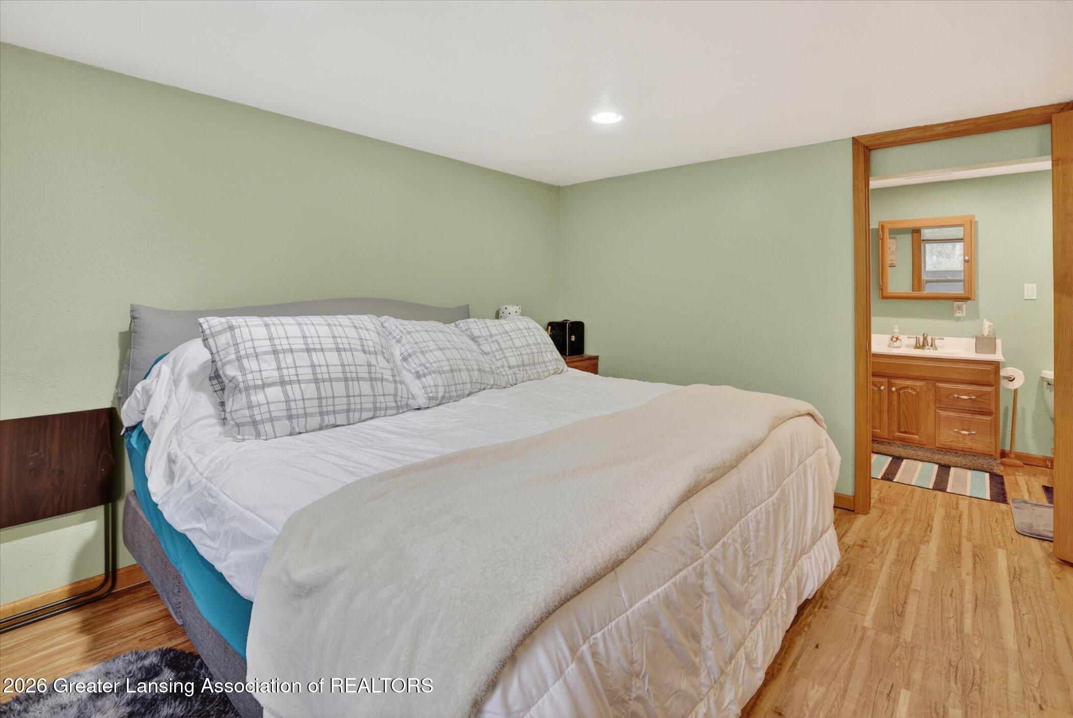 6440 Richard Road Grayling, MI 49738 - Photo 32 of 47 32-6440-Richard-Rd-Windowstill