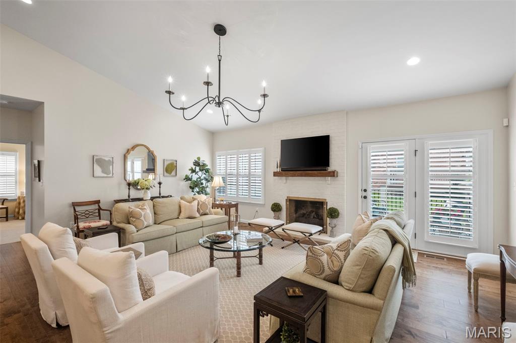 1325 Spring Snow Drive Frontenac, MO 63131 - Photo 16 of 37