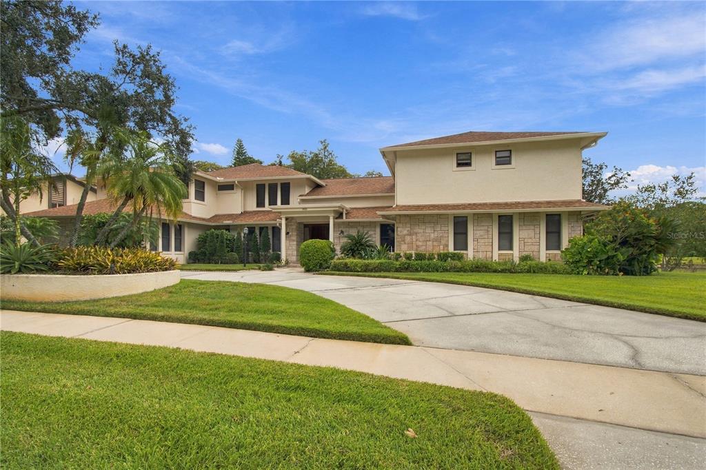 14601 Anchoret Road Tampa, FL 33618 - Photo 1 of 31 Gallery Image 1