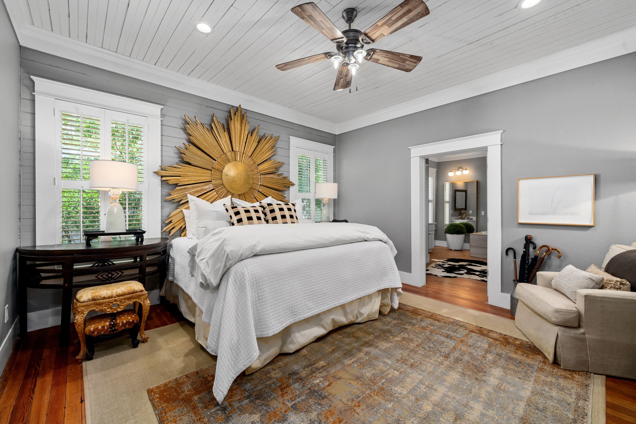 722 Jackson Street Columbus, TX 78934 - Photo 24 of 45 a spacious bedroom with a bed couch and window